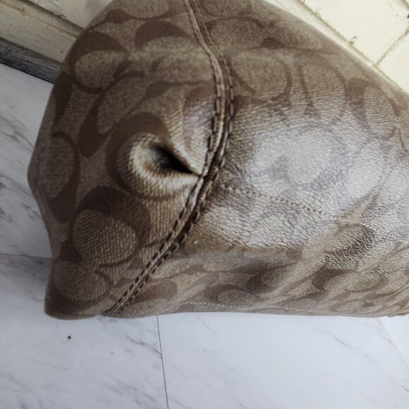 Like New Coach Lexy Signature Brown & Tan Shoulder Bag Large m - Picture 7 of 12